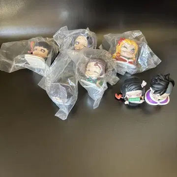 귀멸의 칼날 오네무탄 카마도 탄지로 코쵸우 시노부 가챠가챠