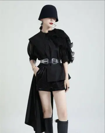 비대칭 라디칼 블라우스 긴팔 블랙 상의 7부 소매