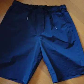 새상품급 볼컴 숏팬츠