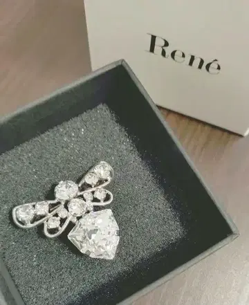 Ren 꿀벌 모티브 브로치 미사용 새상품