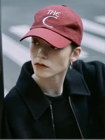 크레도나 캡 레드