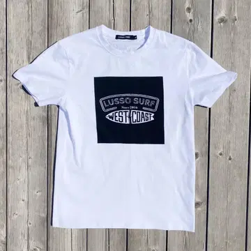 서해안 스타일 LUSSO SURF 스퀘어 프린트 티셔츠 S 사이즈