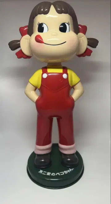 목이 흔들리는 페코짱 인형