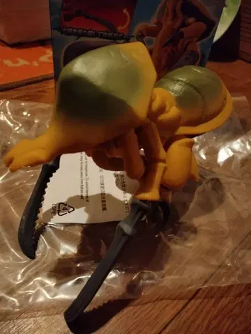 반다이 타가누라 가동식 피규어