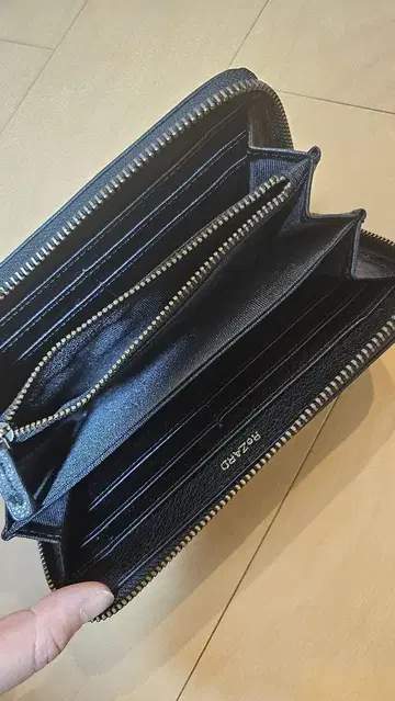 ReZARD 블랙 장지갑