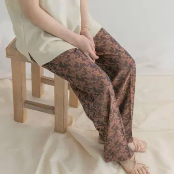 어반 리서치 꽃무늬 프린트 팬츠