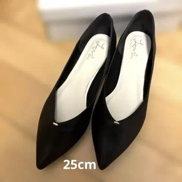 라우나레아 블랙 펌프스 25.0cm