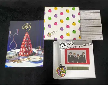 NEWS Strawberry 팜플렛 시계 2세트 [가격 인하 가능]