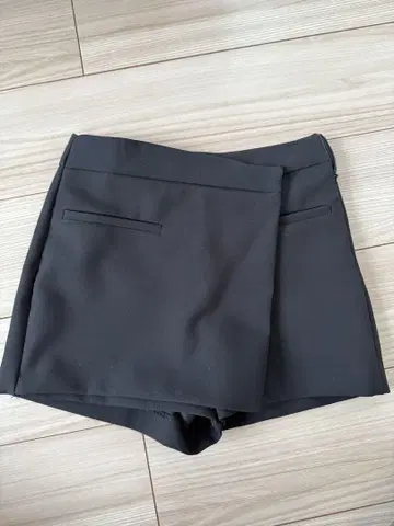 ZARA 비대칭 스커트 치마바지 블랙 XS