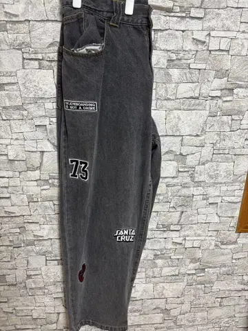SANTA CRUZ 자수 장식 그레이 데님