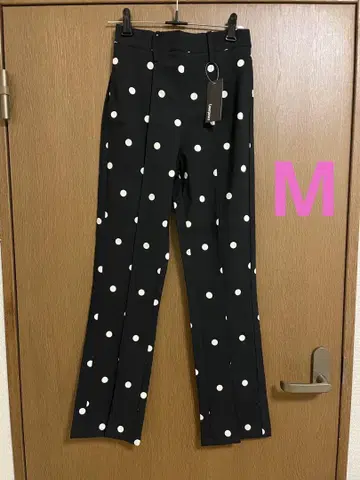 택 포함 미사용 새상품 도트 무늬 플레어 팬츠 블랙 M 사이즈