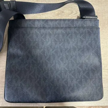 Michael Kors 네이비 숄더백