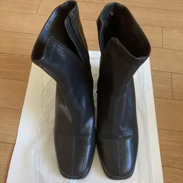 센스 오브 플레이스 스퀘어 토 센터 심 스트레치 부츠 L 사이즈