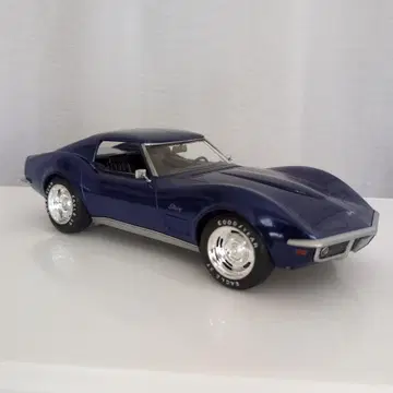 1968 Corvette 다크 블루 1/24 스케일 프라모델