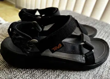 Teva 블랙 여성용 스포츠 샌들 24cm