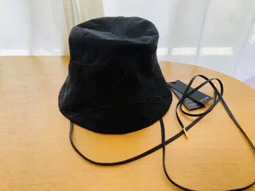 ENTWURFEN 블랙 버킷 햇 스트랩 포함