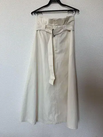 UNITED ARROWS 아이보리 벨트 플레어 롱 스커트