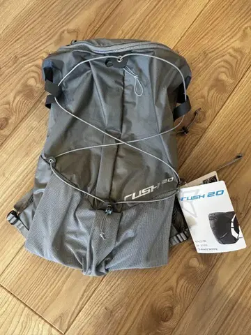 RUSH 20L GLACIER SILVER 러쉬 20