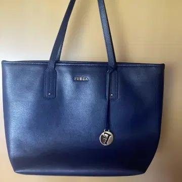 미사용 새상품 FURLA 훌라 토트백 대용량