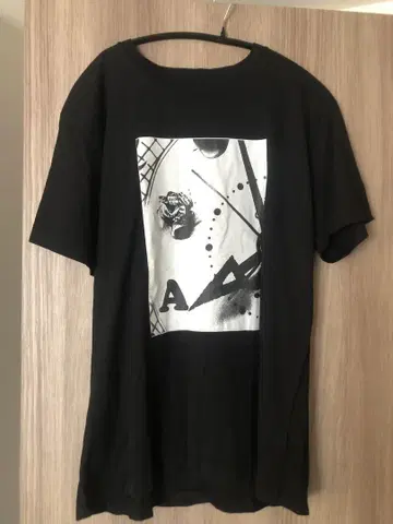 DIET BUTCHER SLIM SKIN 블랙 티셔츠