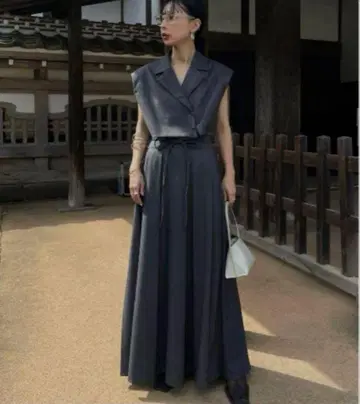 Ameri MANY WAY SHORT JACKET WITH SKIRT