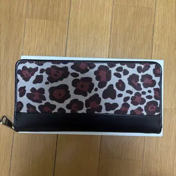 러셋 russet 장지갑 레오파드 레오파드 무늬 라운드 지퍼 브라운