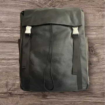 CAMPER 가죽 블랙 백팩