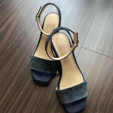 [ 새상품급 ] 네이비 스웨이드 샌들 23cm