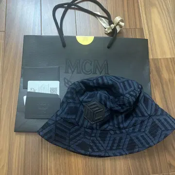 엠씨엠 데님 모자