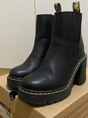 Dr. Martens Spence 블랙 사이드 고어 부츠 UK3