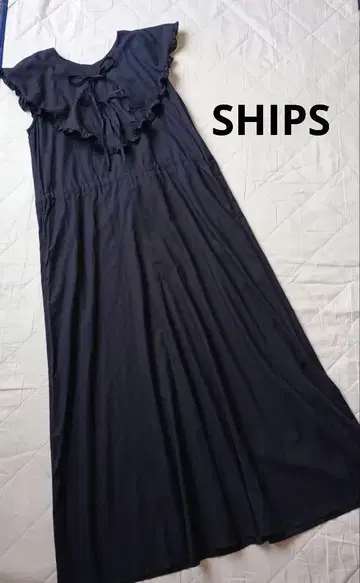 새상품급 SHIPS 쉽스 맥시 길이 원피스 프릴 칼라 리본 네이비