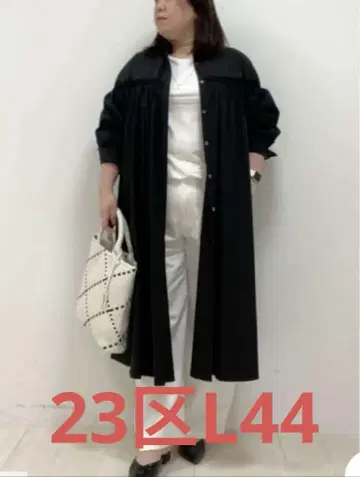 이번 시즌 상품 23구 L44 사이즈 라이트 크로스 원피스