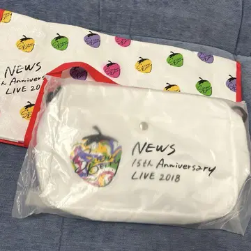 NEWS Strawberry 굿즈 바디백 토트백