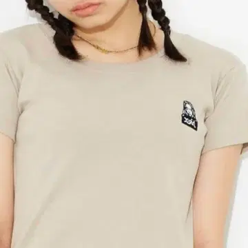 [새상품급] xgirl BABY TEE 페이스 자수