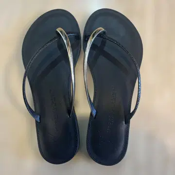 니콜라스 라이너스 샌들