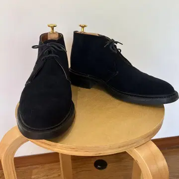 Tricker's 스웨이드 처카 부츠 US7.5