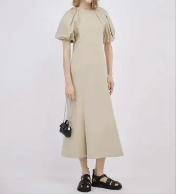 Mila Owen 소매 퍼프 도킹 원피스 베이지