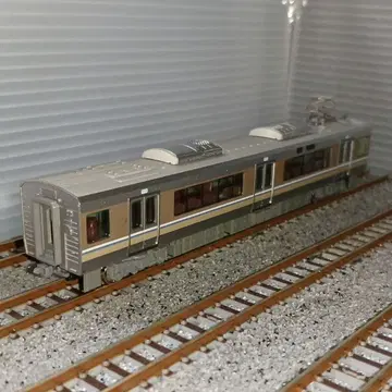 KATO 223계 2000번대 8량 세트에서 모하 223-2027