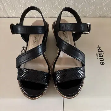 diana 블랙 컴포트 샌들 약 5cm 힐