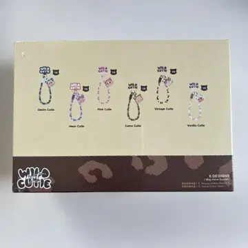 CRYBABY Wild but Cutie 폰 참 어소트 박스