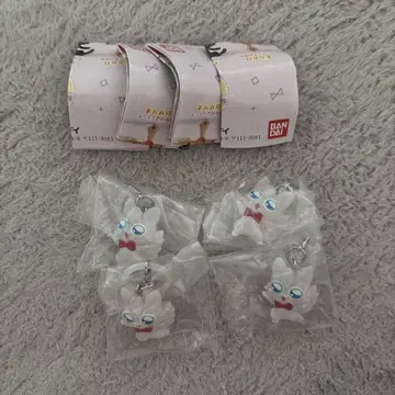 리본 가샤폰 메지루시 액세서리 빨간 망토 차차 리야 2개 세트