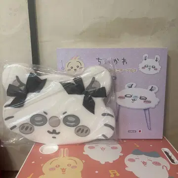 치이카와 저반발 쿠션과 얼굴 접이식 미니 테이블 세트