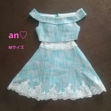an 오프숄더 M 사이즈 무릎 기장 원피스