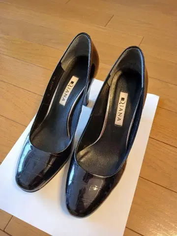 [1회 사용] Diana 네이비 하이힐 약 9cm