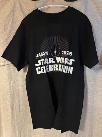 새상품! 스타 워즈 셀레브레이션 2025 셔츠 M 사이즈