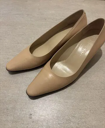 manu 펌프스 24.5cm