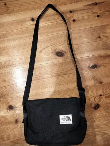 THE NORTH FACE 블랙 숄더백