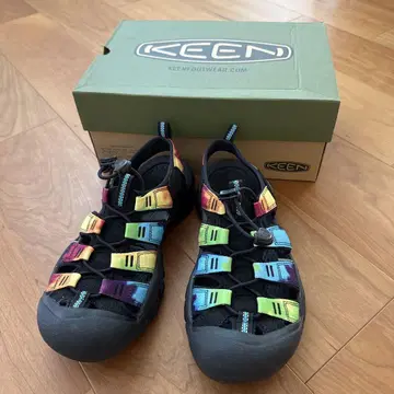 KEEN 아웃도어 샌들 컬러풀