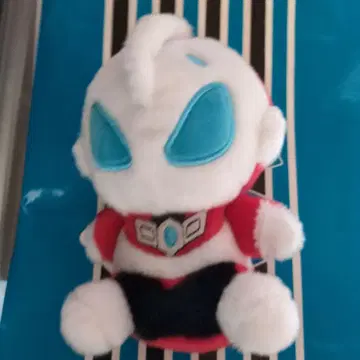 M78 울트라맨 푹신푹신 앉아있는 봉제 인형 울트라맨 지드 지드