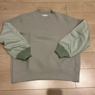 새상품급 SACAI NYLON TWILL SPONGE SWEAT 맨투맨